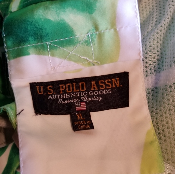 USPA Men's Bathing Suit Floral Green White Sz XL - Picture 7 of 9
